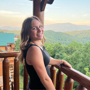 Meet your Posher, Molly